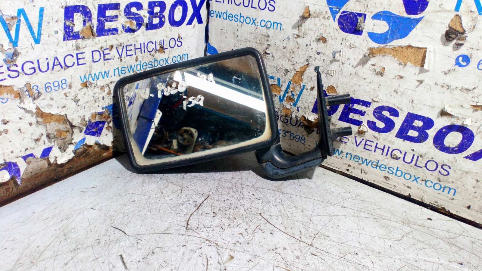 Recambio de RETROVISOR IZQUIERDO para VOLKSWAGEN POLO (867/871/873) referencia OEM IAM 867857501B