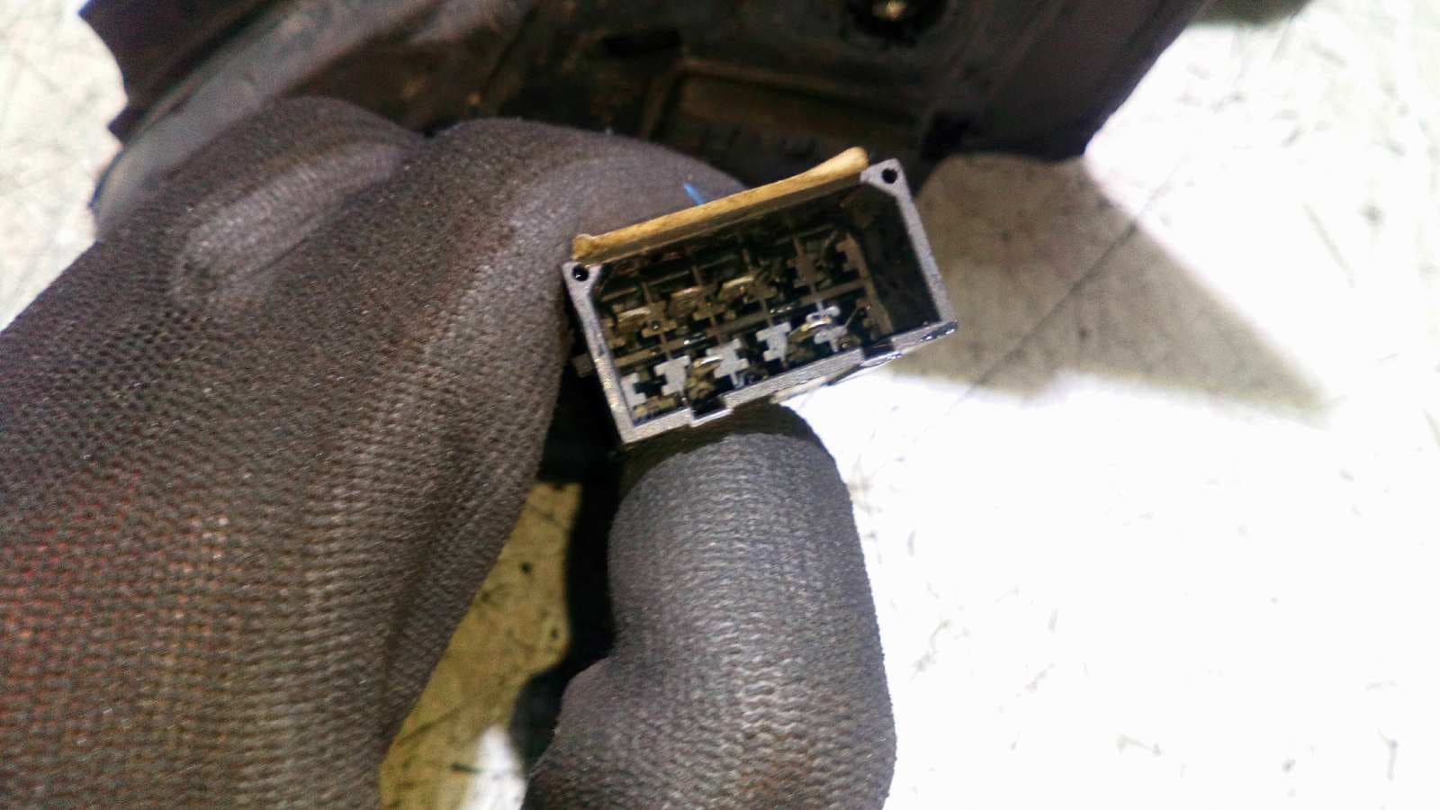 Recambio de RETROVISOR DERECHO para AUDI A6 AVANT (4B5) 2.5 TDI AKN referencia OEM IAM 30992   - NEGRO 4