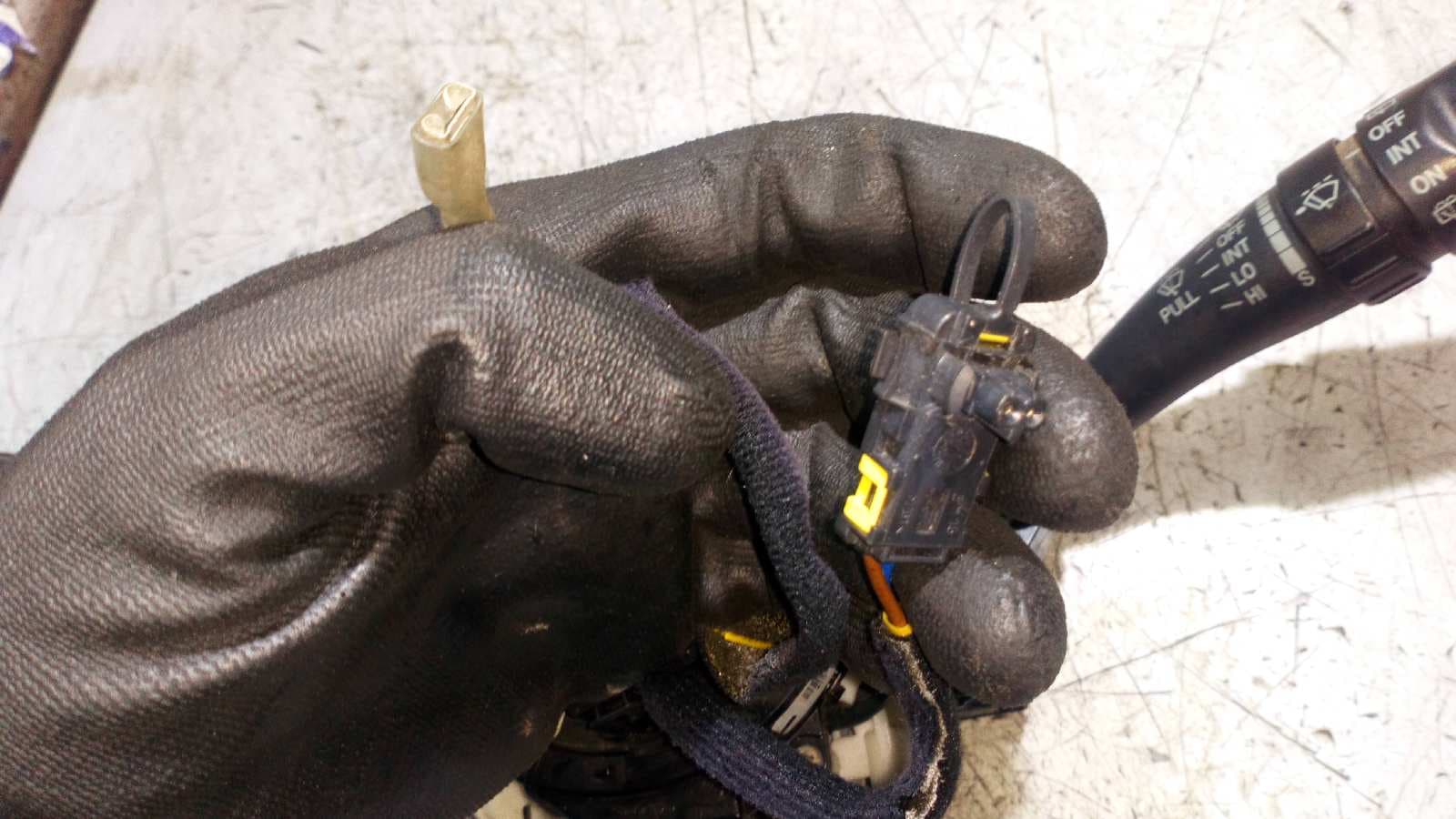 Recambio de MANDO MULTIFUNCION para HYUNDAI SANTA FE (BM) 2.2 CRDi CAT            referencia OEM IAM    - NEGRO 3