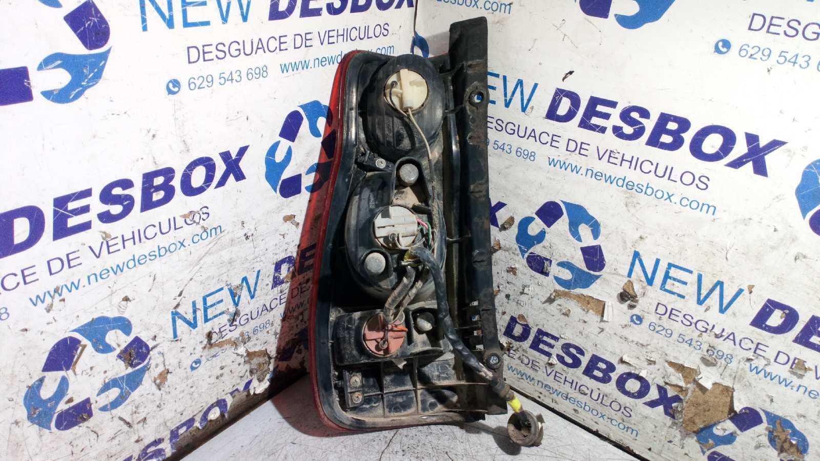 Recambio de PILOTO TRASERO DERECHO para HYUNDAI MATRIX (FC) 1.6 GLS G4EDG referencia OEM IAM    - AZUL 2