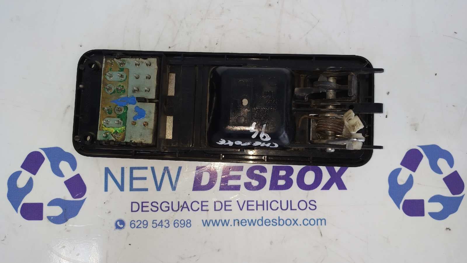 Recambio de MANETA INTERIOR DELANTERA IZQUIERDA para CHRYSLER JEEP CHEROKEE (XJ) referencia OEM IAM SW8956007219 2