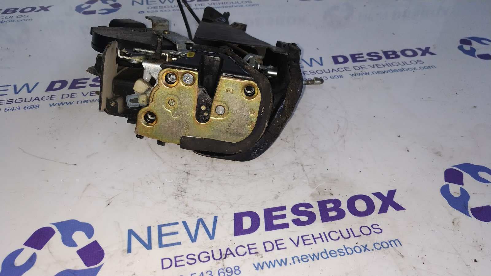 Recambio de CERRADURA PUERTA TRASERA DERECHA para TOYOTA RAV 4 (A2) 2.0 Luna 4X4 (2003->) 1AZFE referencia OEM IAM    - VERDE 5