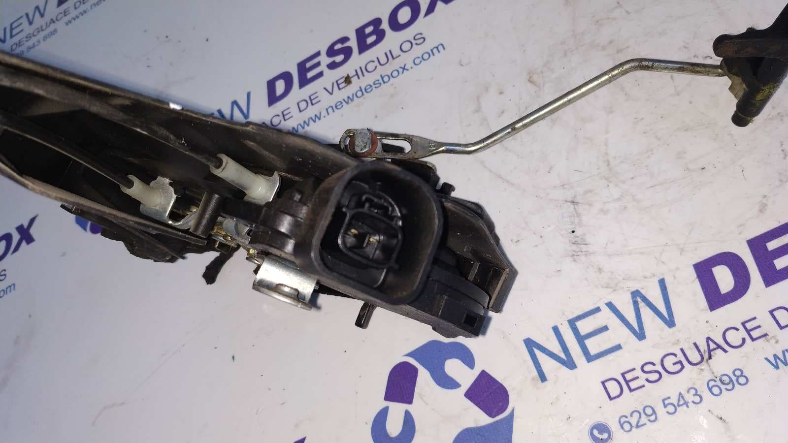 Recambio de CERRADURA PUERTA TRASERA IZQUIERDA para TOYOTA RAV 4 (A2) 2.0 Luna 4X4 (2003->) 1AZFE referencia OEM IAM    - VERDE 4