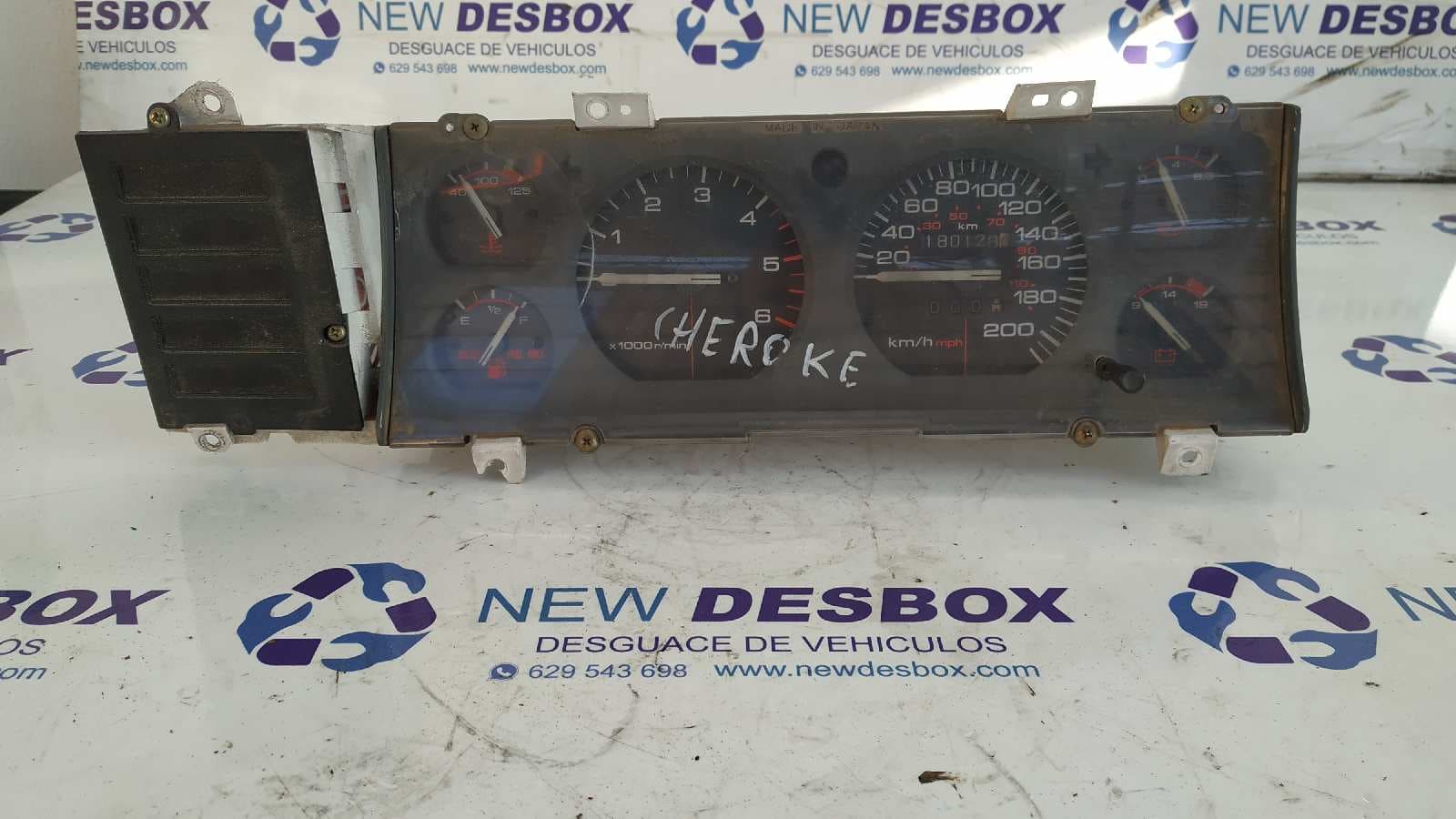 Recambio de CUADRO INSTRUMENTOS para CHRYSLER JEEP CHEROKEE (XJ) ENC referencia OEM IAM 56010039
