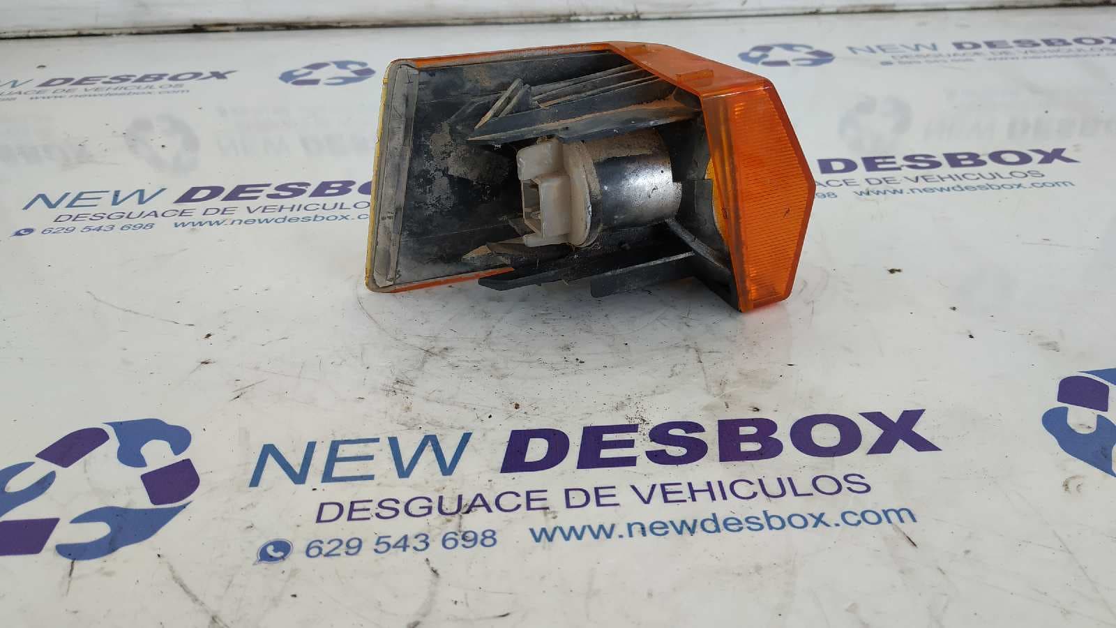 Recambio de PILOTO DELANTERO IZQUIERDO para CITROEN BX BERLINA referencia OEM IAM SEIMA 10690 4
