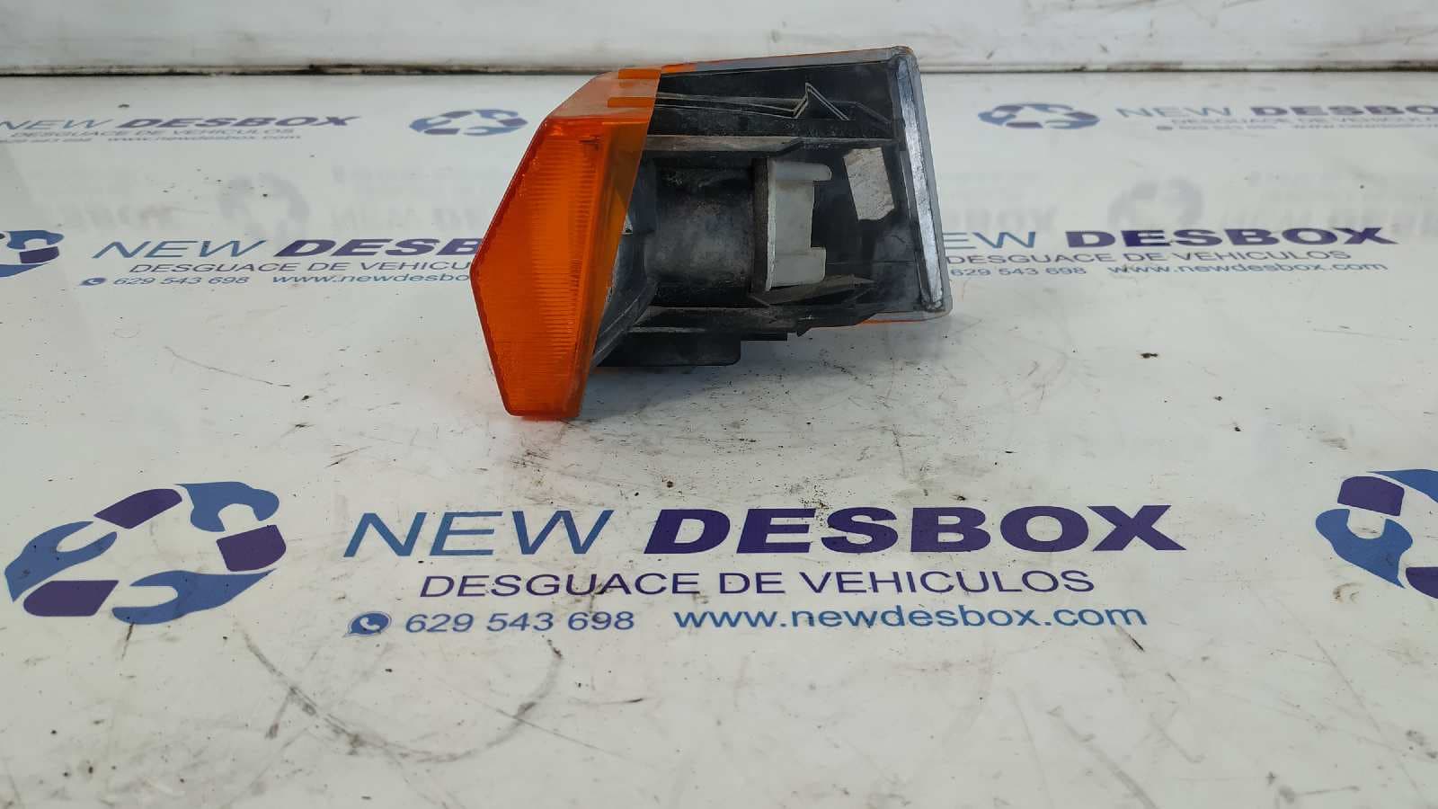 Recambio de PILOTO DELANTERO DERECHO para CITROEN BX BERLINA referencia OEM IAM SEIMA 10690 4
