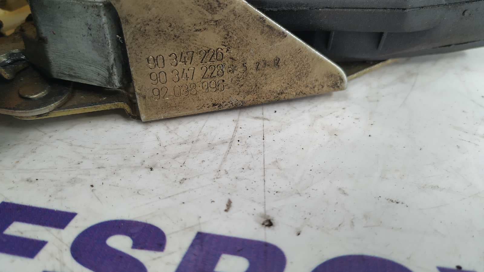 Recambio de CERRADURA PUERTA DELANTERA DERECHA para OPEL CALIBRA 2.0 C20NE referencia OEM IAM 90277866   - GRIS 2