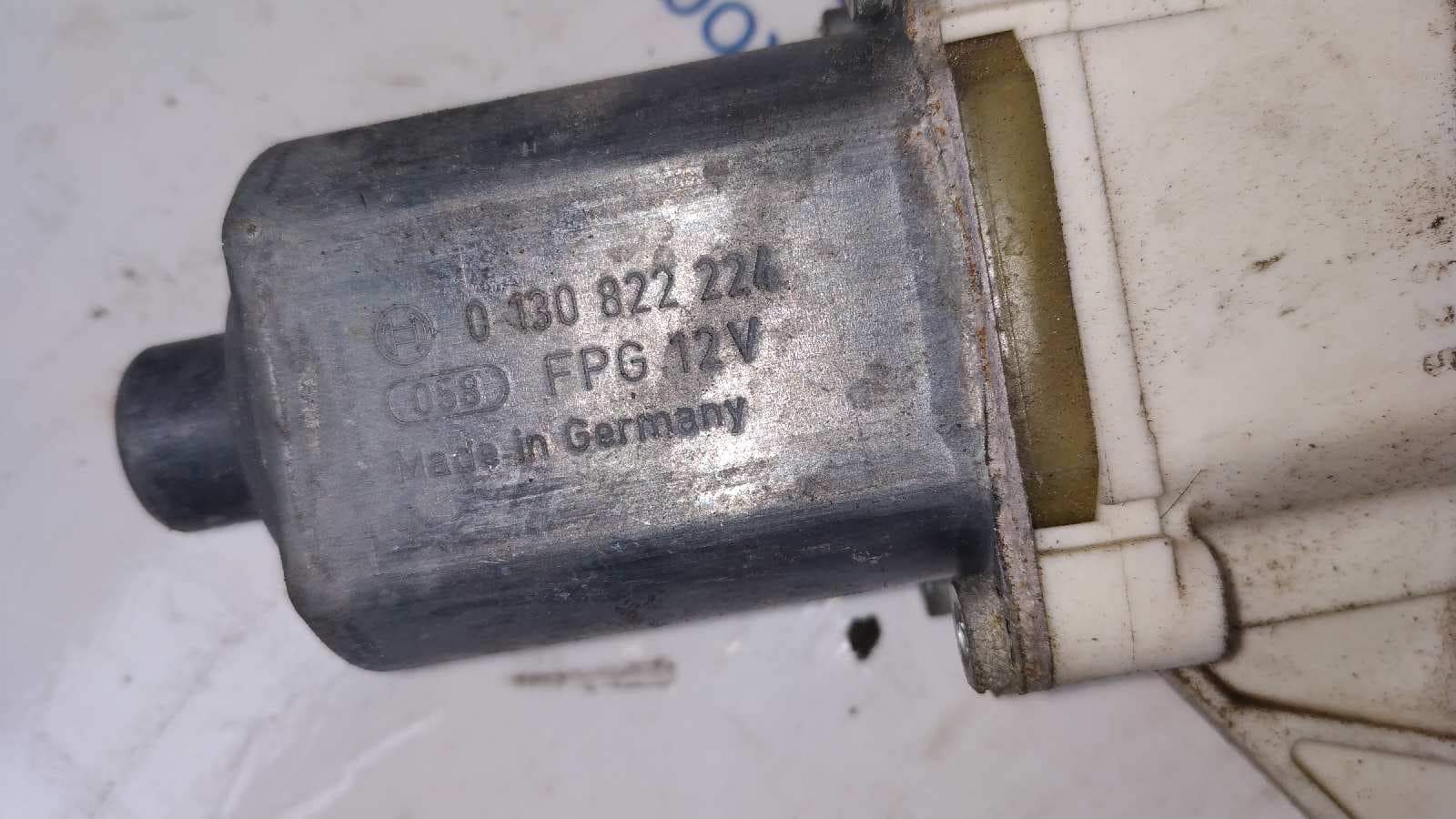 Recambio de ELEVALUNAS DELANTERO IZQUIERDO para BMW SERIE 1 BERLINA (E81/E87) 118d M47N204D4 referencia OEM IAM 7067795S   - PLATA 2