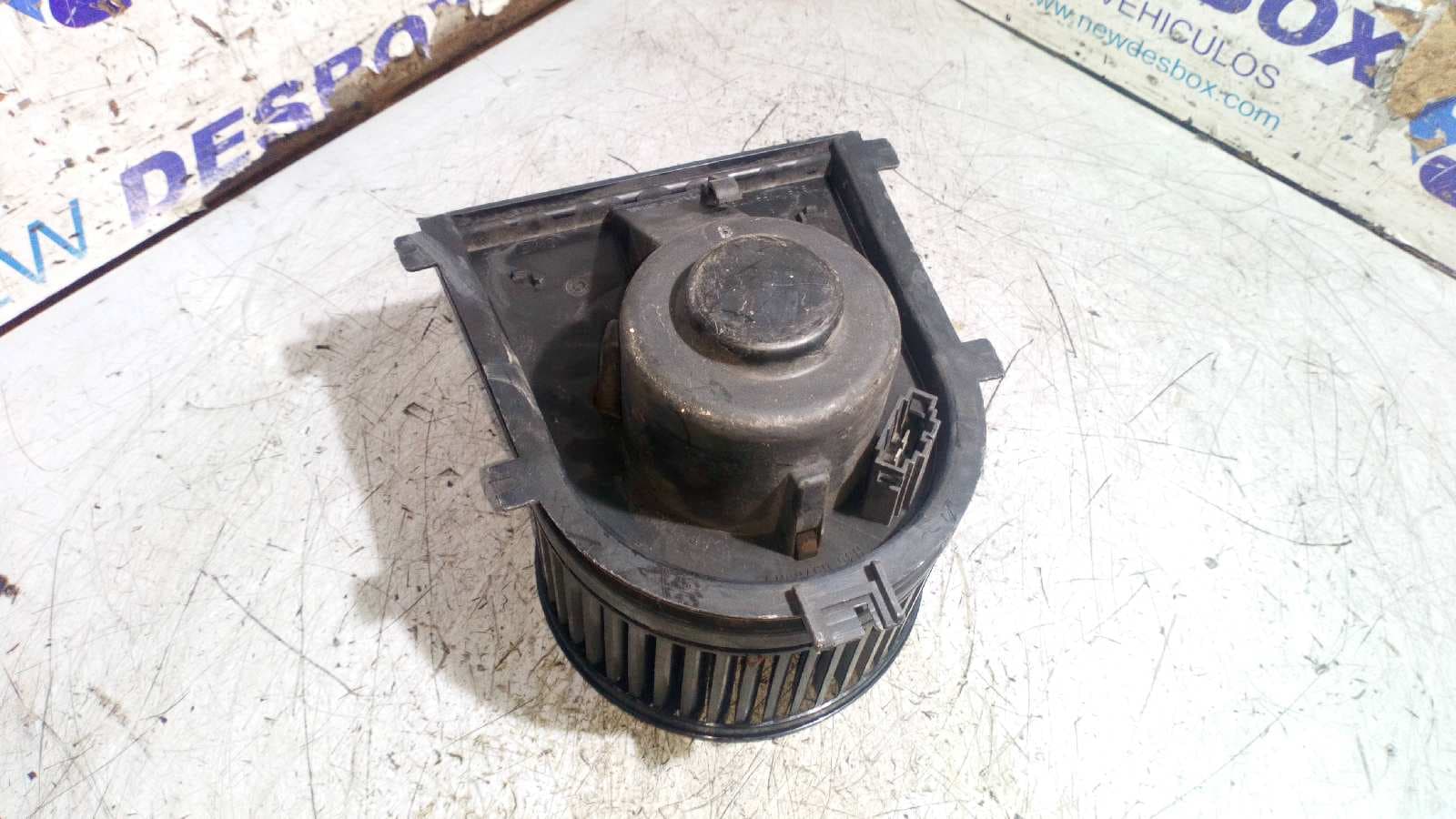 Recambio de MOTOR CALEFACCION para VOLKSWAGEN GOLF IV BERLINA (1J1) Conceptline AGR referencia OEM IAM 1J1819021A   - GRIS 5
