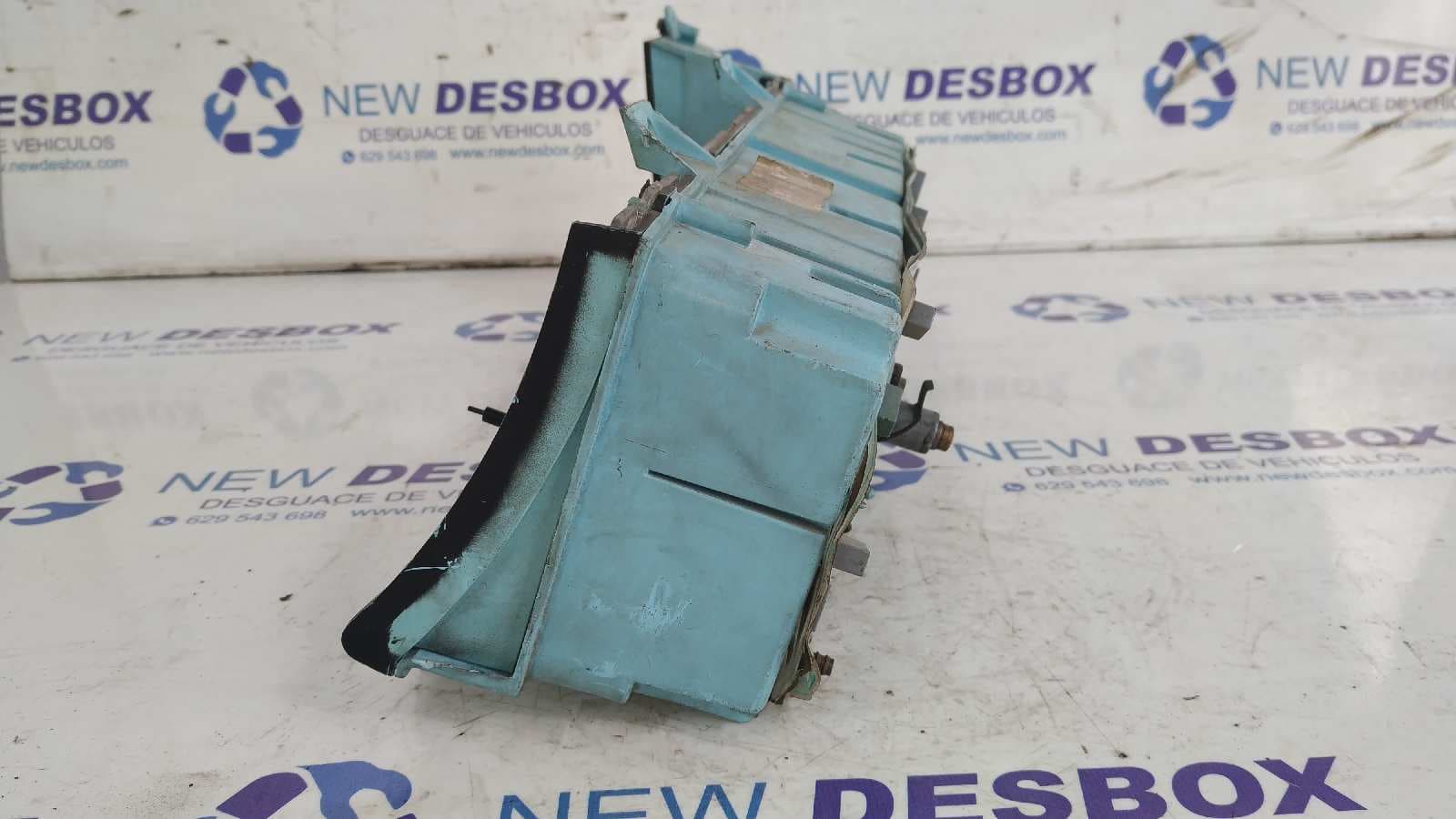 Recambio de CUADRO INSTRUMENTOS para CHRYSLER JEEP CHEROKEE (XJ) J8S referencia OEM IAM 8956000827 4