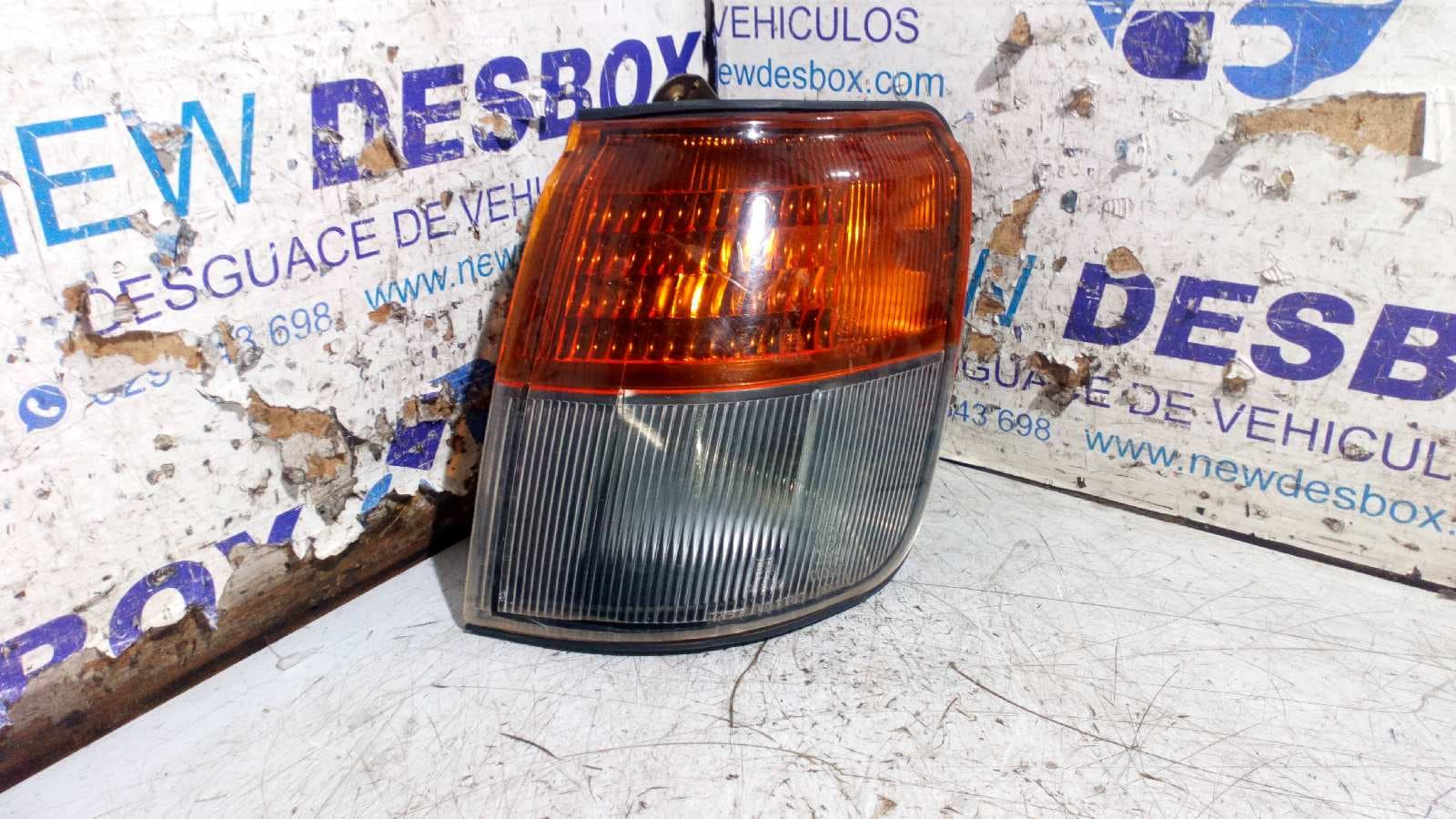 Recambio de PILOTO DELANTERO IZQUIERDO para MITSUBISHI GALLOPER (HYUNDAI) 2.5 Turbodiesel 4D56 referencia OEM IAM 21037747 - AZUL