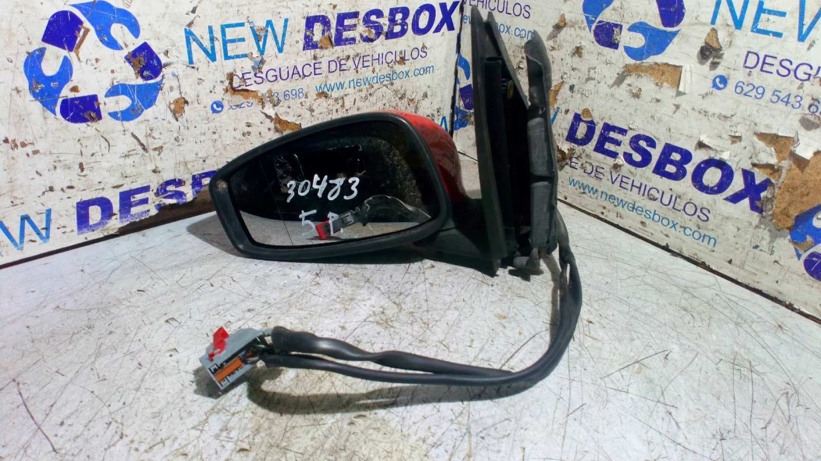 Recambio de RETROVISOR IZQUIERDO para FIAT STILO (192) 1.4 16V CAT 192B2000 referencia OEM IAM 01704607900   - ROJO