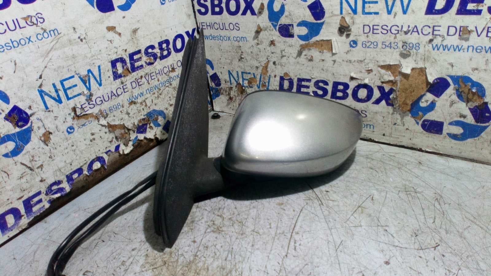 Recambio de RETROVISOR IZQUIERDO para FIAT STILO (192) 1.9 JTD CAT 192A1000   referencia OEM IAM 01704607900   - PLATA 4