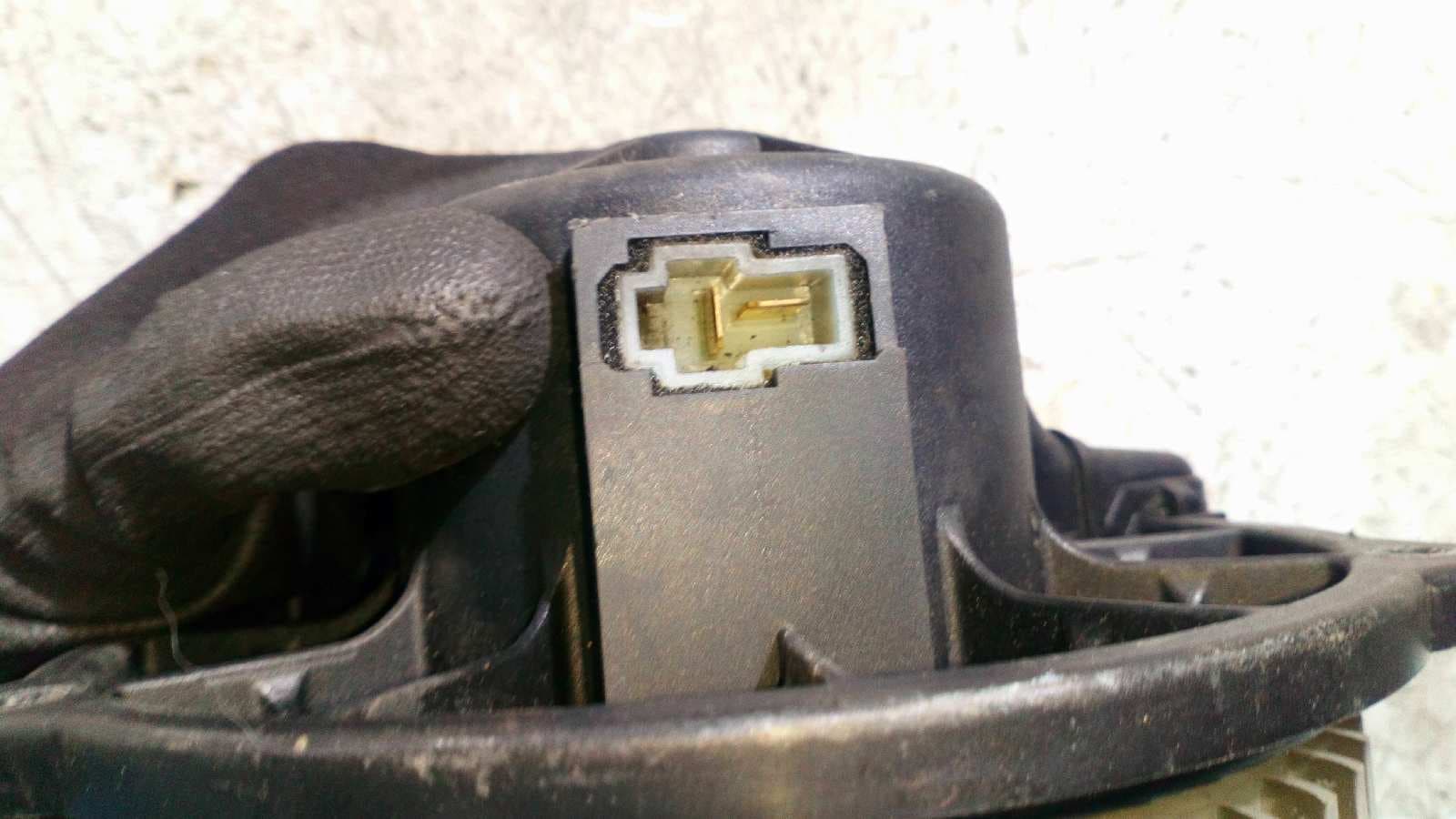 Recambio de MOTOR CALEFACCION para HYUNDAI ACCENT (LC) GLS G4EDG referencia OEM IAM F00S330024   - DORADO 2