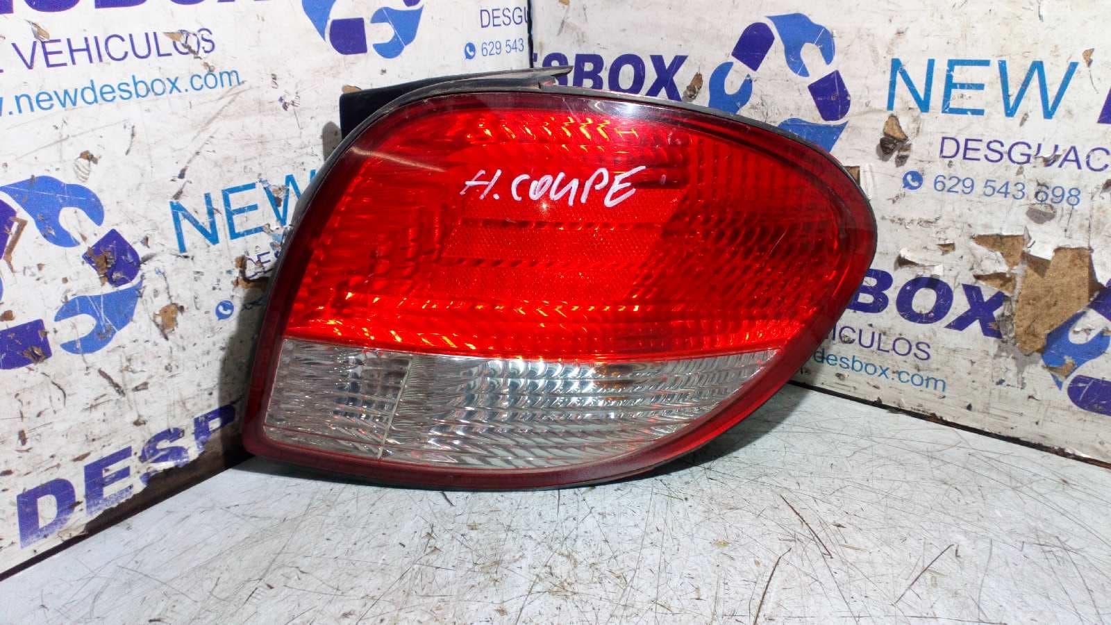 Recambio de PILOTO TRASERO DERECHO para HYUNDAI COUPE (RD) referencia OEM IAM 92402275