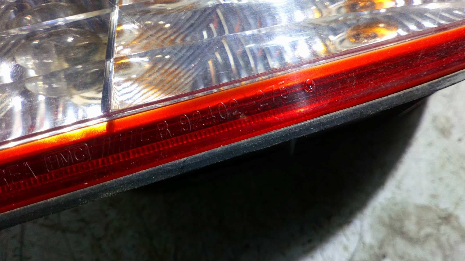 Recambio de PILOTO TRASERO DERECHO para HYUNDAI COUPE (RD) referencia OEM IAM 92402275 3