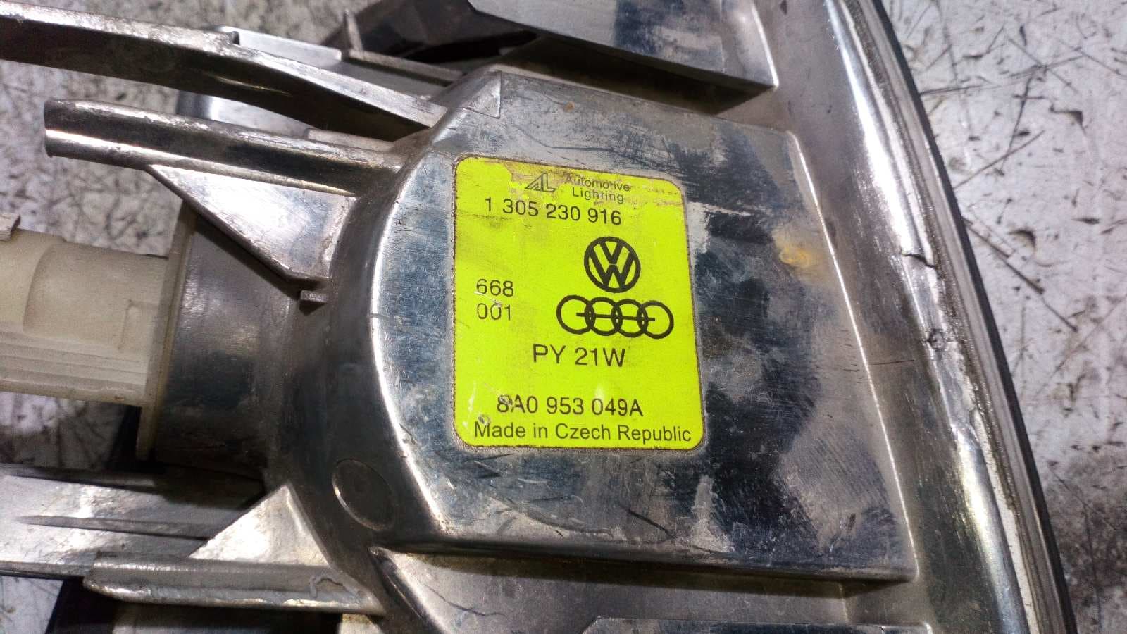 Recambio de PILOTO DELANTERO IZQUIERDO para AUDI 80 AVANT Básico Avant ABK referencia OEM IAM 1305230916   - BLANCO 3