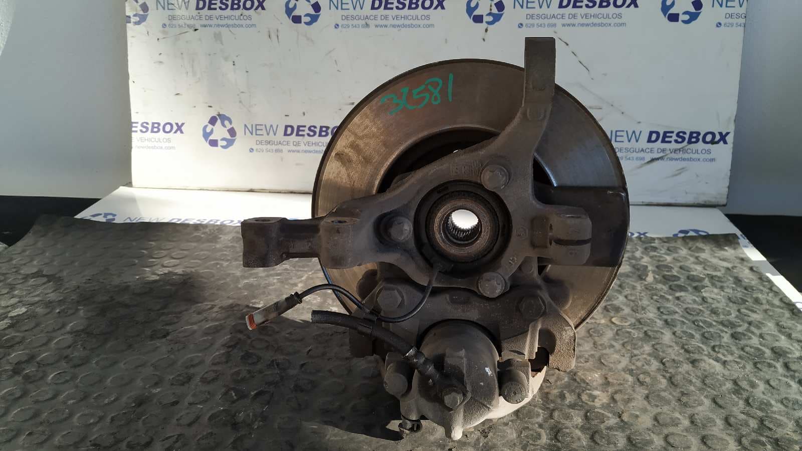 Recambio de MANGUETA DELANTERA DERECHA para OPEL ZAFIRA B 1.6 16V Z16XEP referencia OEM IAM    - GRIS