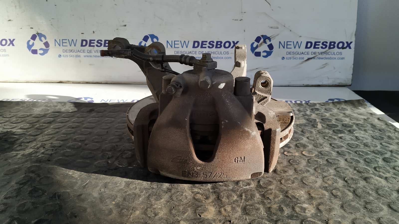 Recambio de MANGUETA DELANTERA DERECHA para OPEL ZAFIRA B 1.6 16V Z16XEP referencia OEM IAM    - GRIS 3