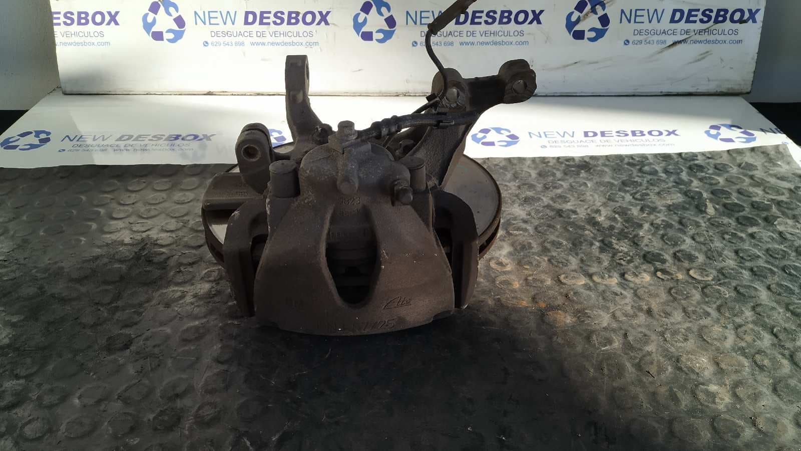 Recambio de MANGUETA DELANTERA IZQUIERDA para OPEL ZAFIRA B 1.6 16V Z16XEP referencia OEM IAM    - GRIS 4