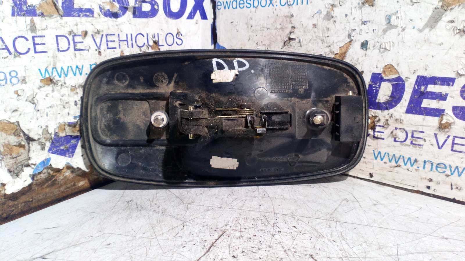 Recambio de MANETA DELANTERA DERECHA para RENAULT TRAFIC COMBI (AB 4.01) referencia OEM IAM 8200170625 2