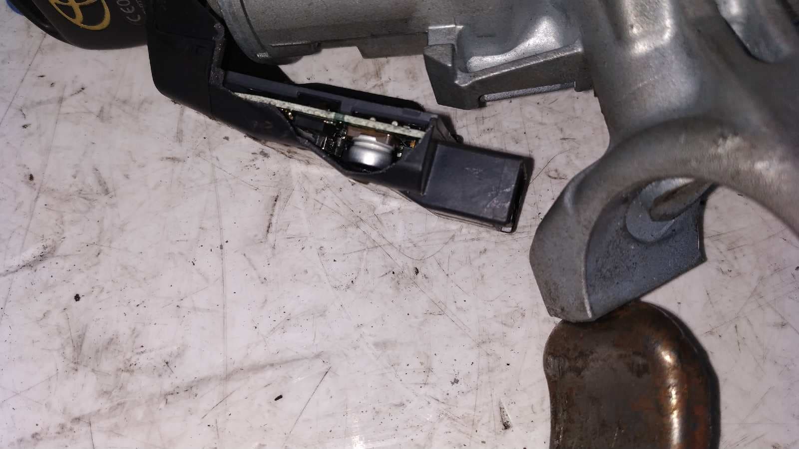 Recambio de CONMUTADOR DE ARRANQUE para TOYOTA CELICA (T23) 1.8 1ZZFE      referencia OEM IAM 8978352010   - GRIS 5