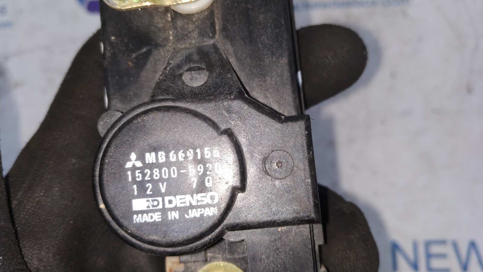 Recambio de MOTOR CIERRE CENTRALIZADO DELANTERO DERECHO para MITSUBISHI MONTERO (V20/V40) 2.8 Turbodiesel 4M40 referencia OEM IAM 1528005920   - VERDE 2