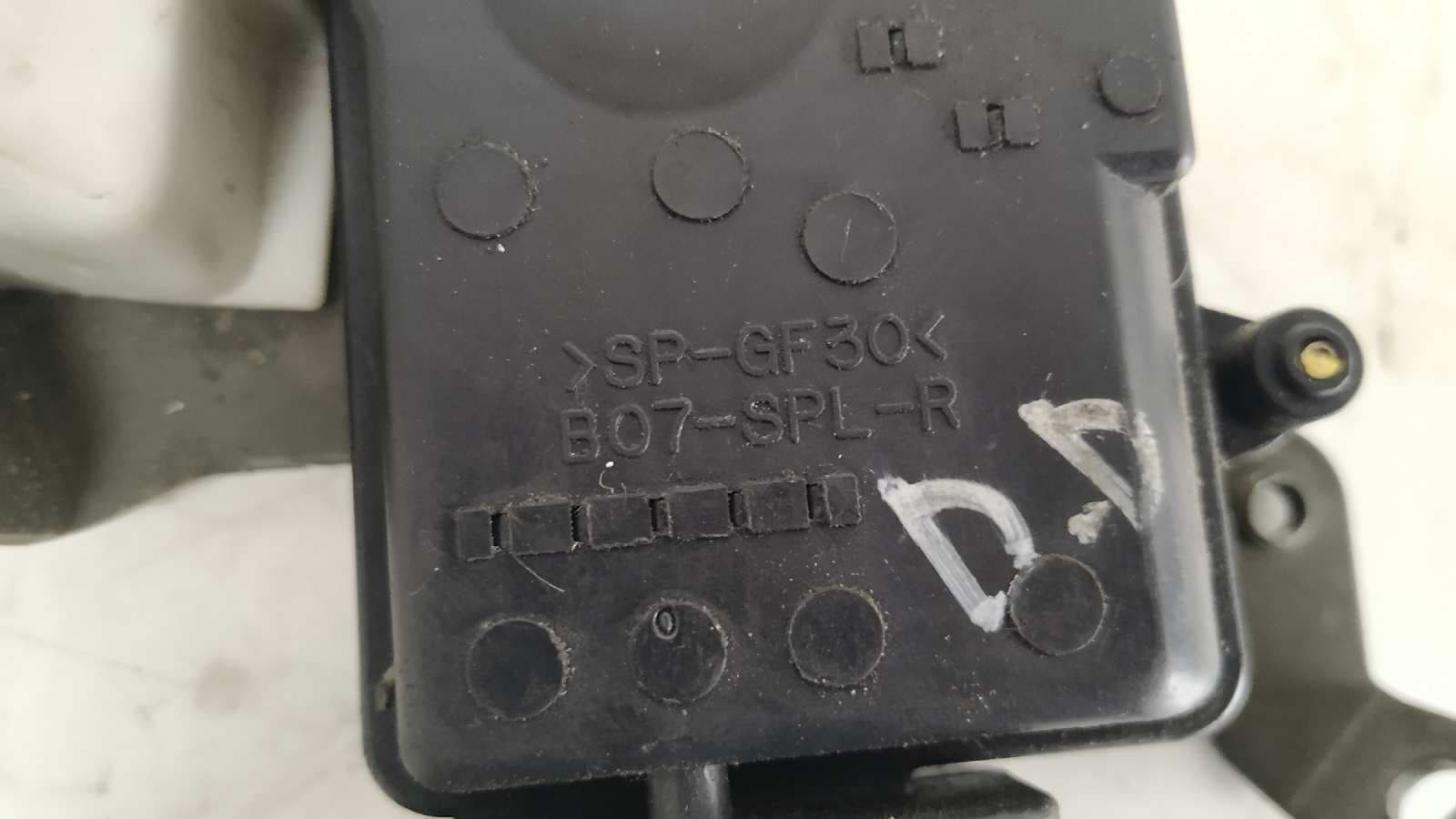 Recambio de CERRADURA PUERTA DELANTERA DERECHA para SUZUKI IGNIS RM (MH) 1.3 DDiS Diesel CAT Z13DT referencia OEM IAM    - GRIS 3