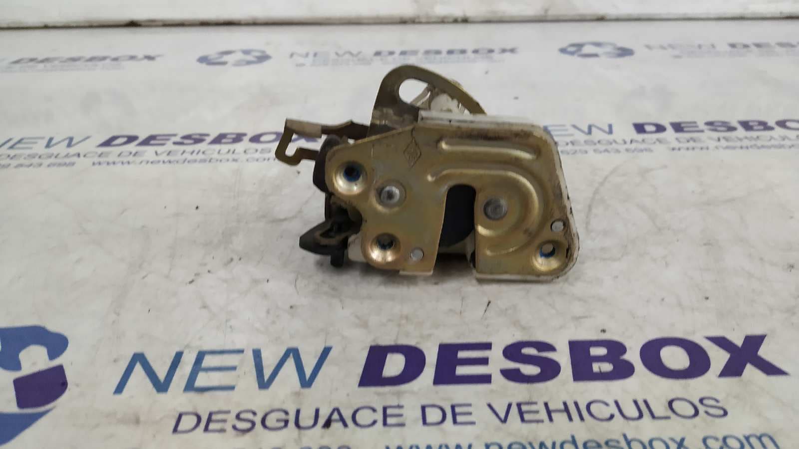 Recambio de CERRADURA PUERTA TRASERA IZQUIERDA para MITSUBISHI SPACE WAGON (N30/N40) 2.0 Turbodiesel referencia OEM IAM MB546739   - GRANATE 4