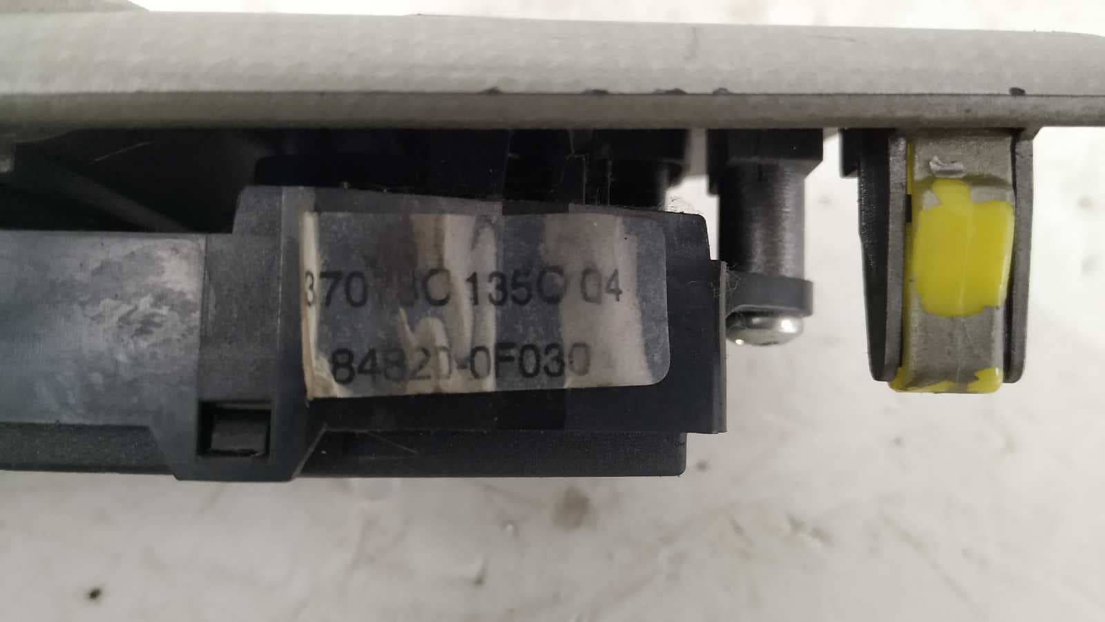 Recambio de MANDO ELEVALUNAS DELANTERO IZQUIERDO para TOYOTA COROLLA (E12) referencia OEM IAM 848200F030 2