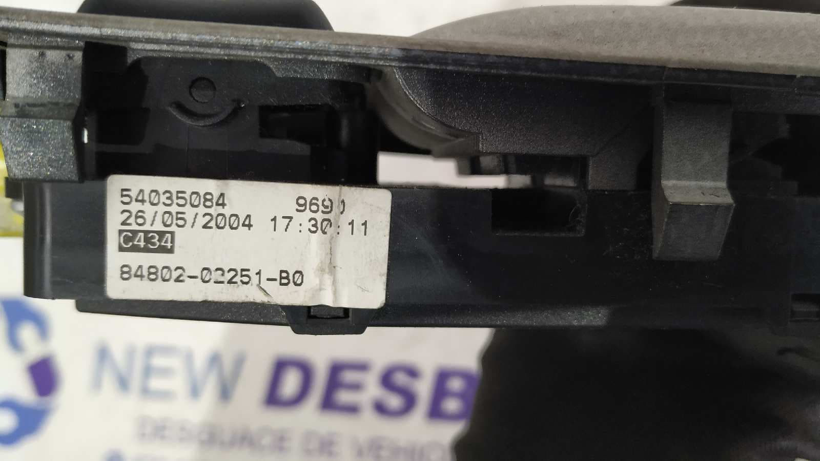 Recambio de MANDO ELEVALUNAS DELANTERO IZQUIERDO para TOYOTA COROLLA (E12) referencia OEM IAM 848200F030 8