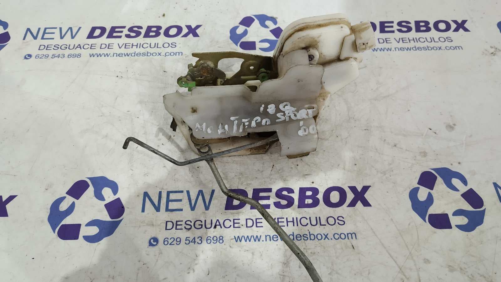 Recambio de CERRADURA PUERTA DELANTERA IZQUIERDA para MITSUBISHI MONTERO SPORT (K90) referencia OEM IAM