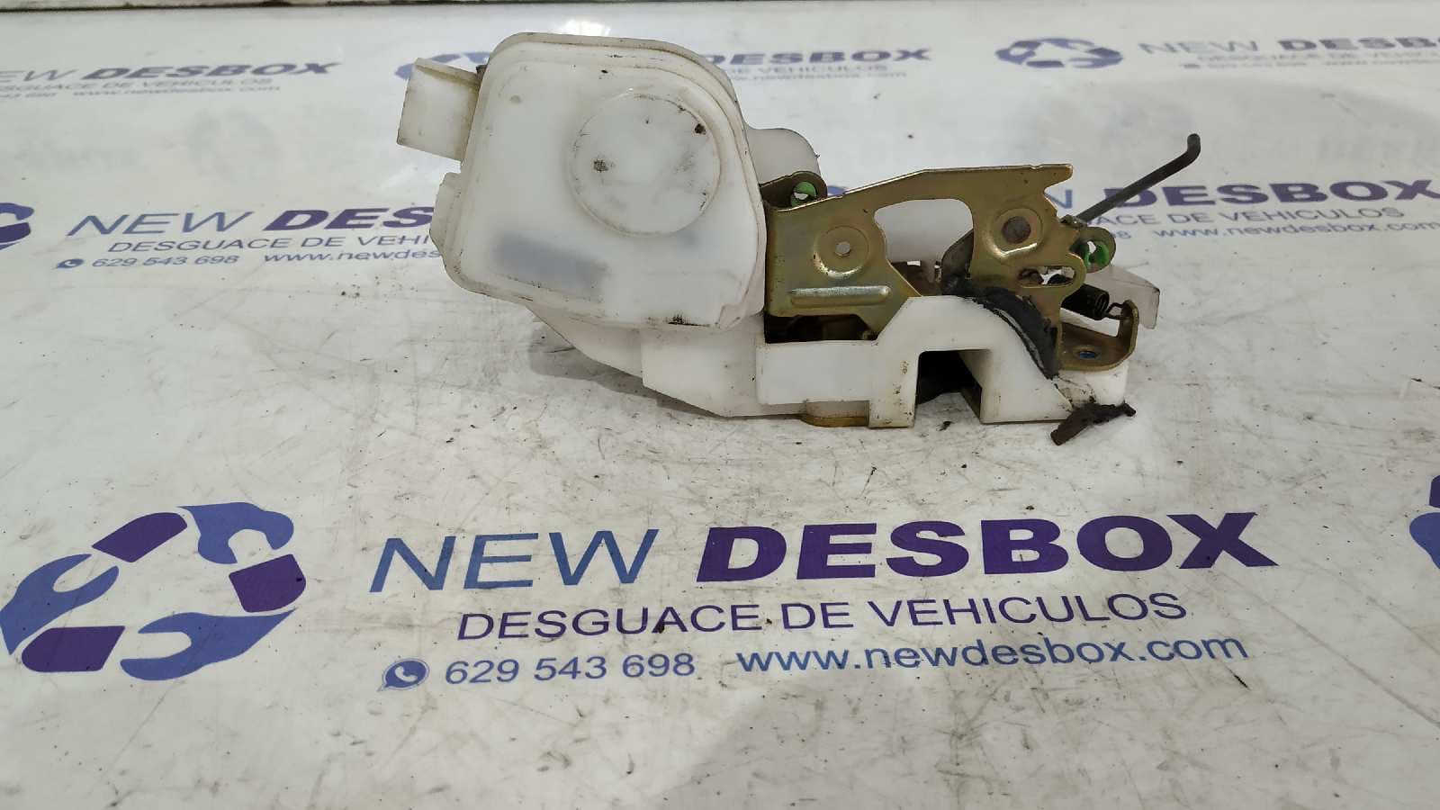 Recambio de CERRADURA PUERTA DELANTERA IZQUIERDA para MITSUBISHI MONTERO SPORT (K90) referencia OEM IAM 4