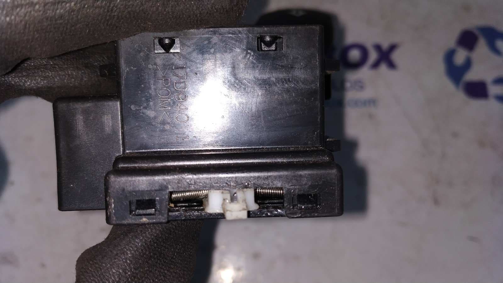 Recambio de MANDO INTERMITENTES para FORD FOCUS BERLINA (CAP) referencia OEM IAM 17D9401 3