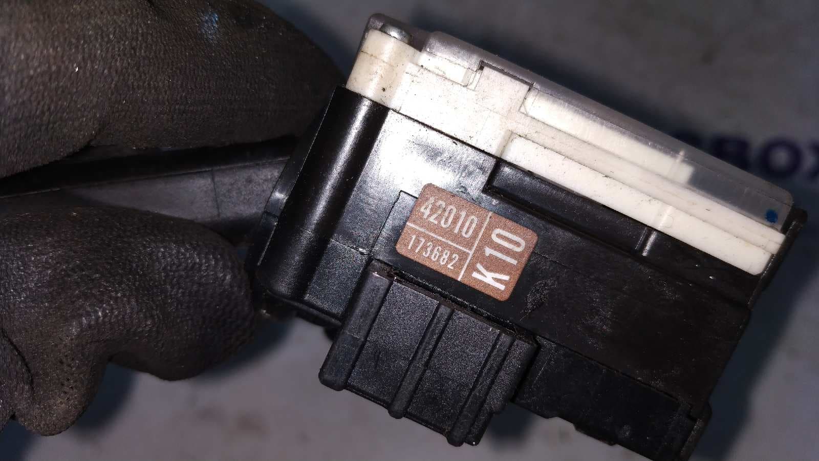 Recambio de MANDO INTERMITENTES para TOYOTA RAV 4 (A2) 2.0 16V CAT 1AZFE referencia OEM IAM 173682   - VERDE 3