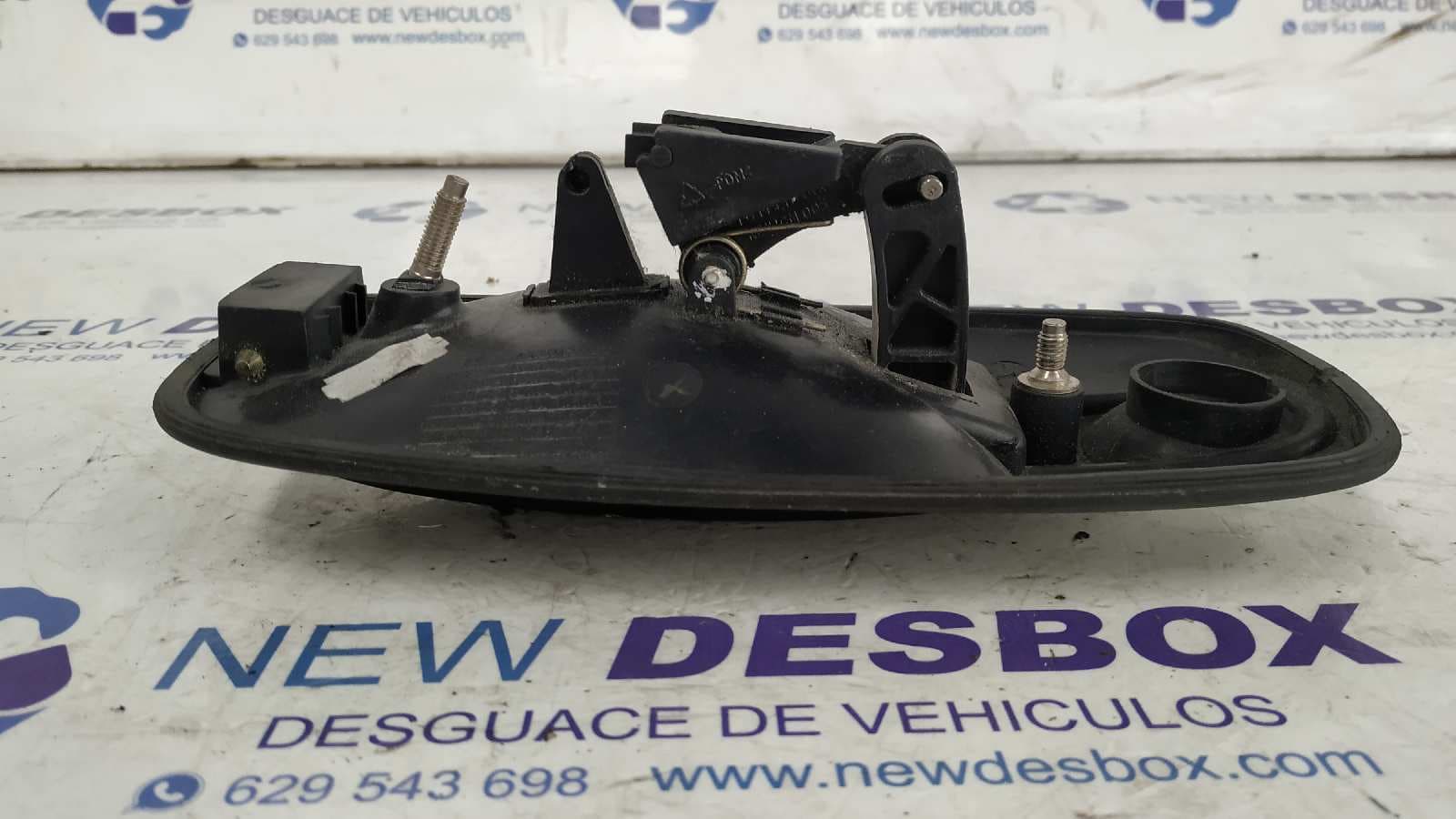 Recambio de MANETA TRASERA DERECHA para RENAULT TRAFIC COMBI (AB 4.01) referencia OEM IAM 8200170625 2
