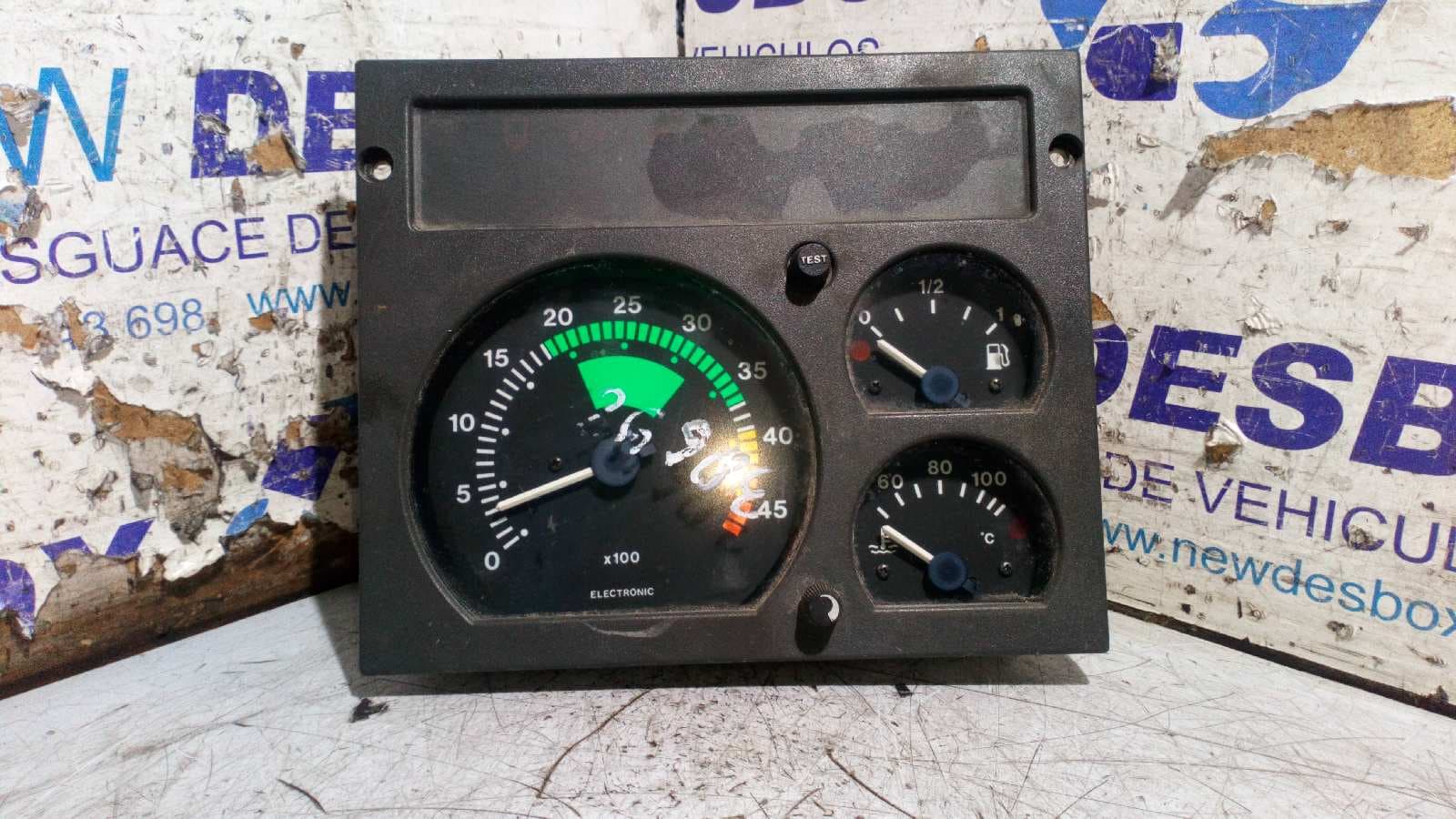 Recambio de CUADRO INSTRUMENTOS para IVECO DAILY CAJA ABIERTA / VOLQUETE 35-10  Base, Caja abierta, doble cabina SOFIM 8140.43 referencia OEM IAM 07806701   - BLANCO
