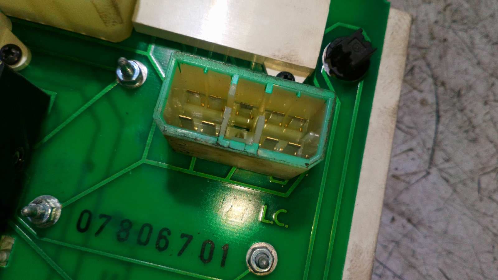 Recambio de CUADRO INSTRUMENTOS para IVECO DAILY CAJA ABIERTA / VOLQUETE 35-10  Base, Caja abierta, doble cabina SOFIM 8140.43 referencia OEM IAM 07806701   - BLANCO 4