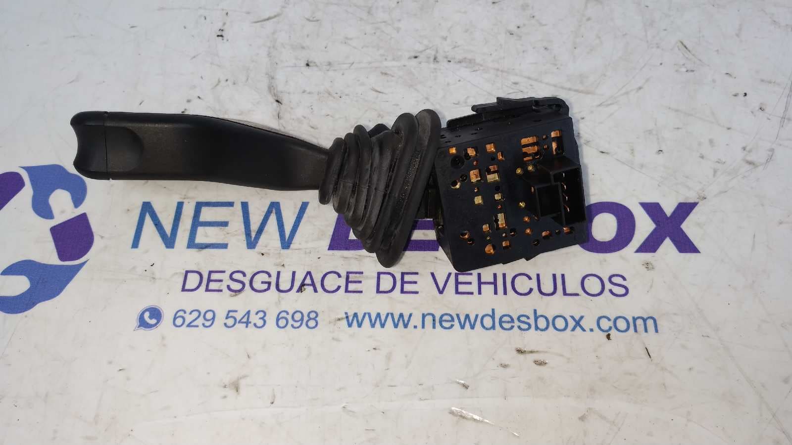 Recambio de MANDO LIMPIA para OPEL COMBO (CORSA C) Tour Y17DTL referencia OEM IAM 09185413   - BLANCO 3
