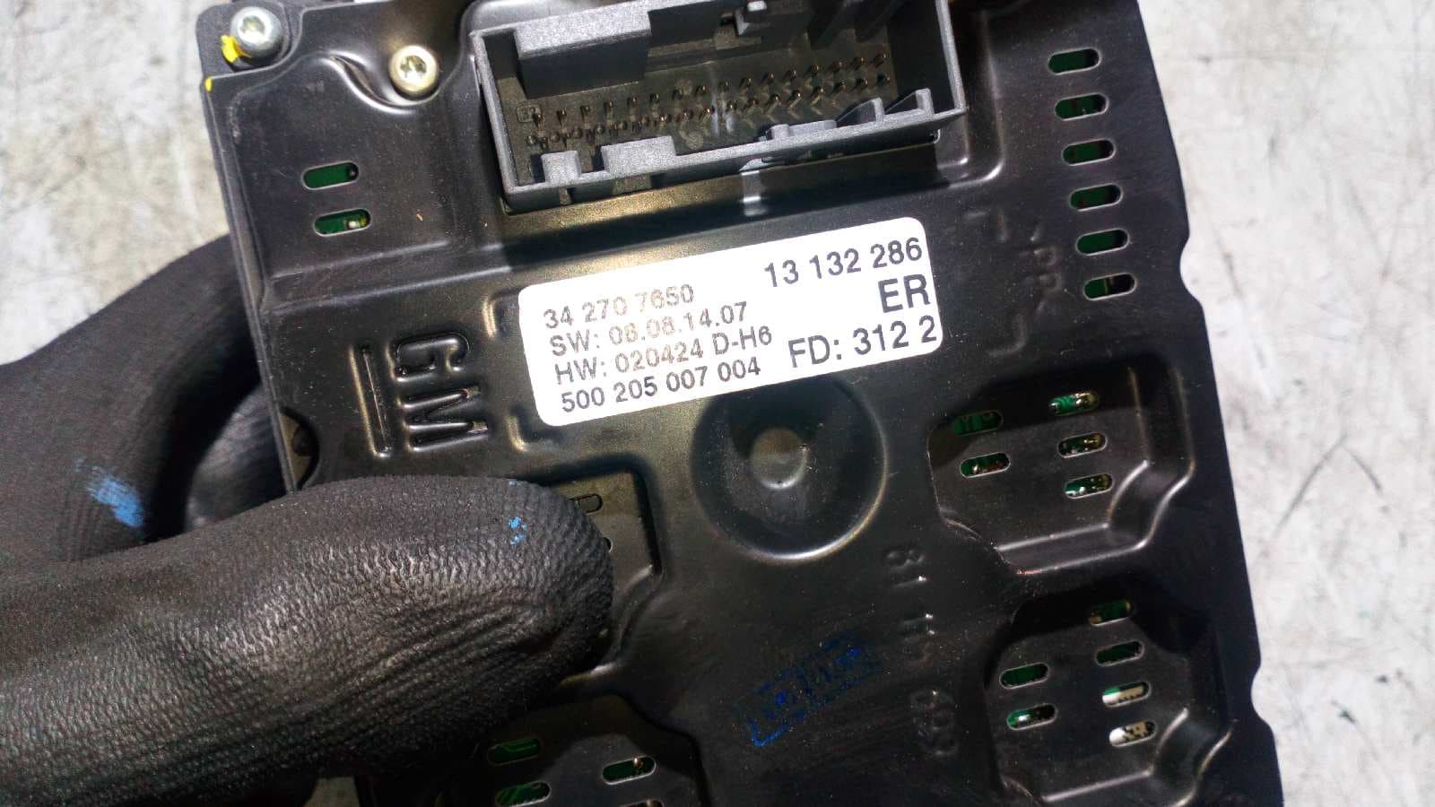Recambio de PANTALLA MULTIFUNCION para OPEL VECTRA C BERLINA 2.2 16V DTI CAT (Y 22 DTR / L50) Y22DTR referencia OEM IAM 13132286   - GRIS 2
