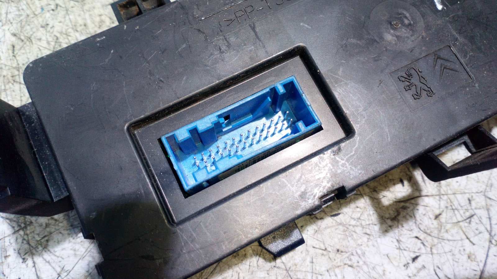Recambio de MANDO CALEFACCION / AIRE ACONDICIONADO para CITROEN C2 1.4 KFVTU3JP referencia OEM IAM 96377775XT   - PLATA 4