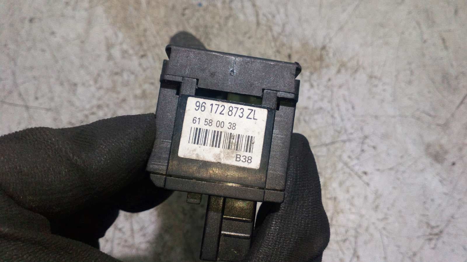 Recambio de MANDO LIMPIA para CITROEN XSARA PICASSO 1.8 CAT (6FZ / EW7J4) referencia OEM IAM 96172873ZL    - PLATA 3