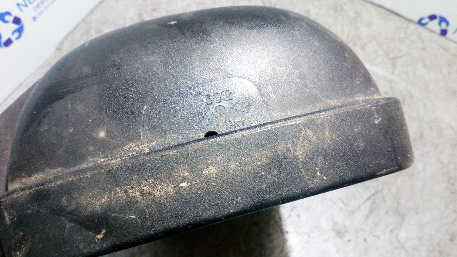 Recambio de RETROVISOR IZQUIERDO para RENAULT TRAFIC (DESDE 5.89) referencia OEM IAM 3012 2