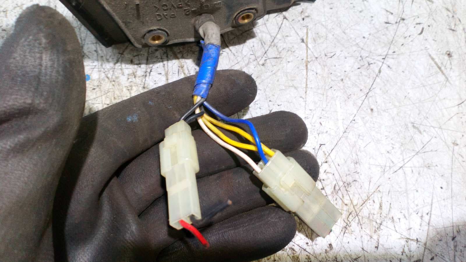 Recambio de RETROVISOR IZQUIERDO para KIA JOICE 2.0 referencia OEM IAM 012113 5