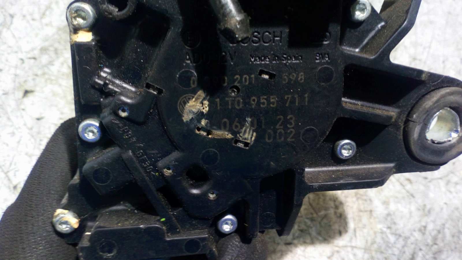 Recambio de MOTOR LIMPIA TRASERO para VOLKSWAGEN TOURAN (1T2) referencia OEM IAM 1T0955711 4