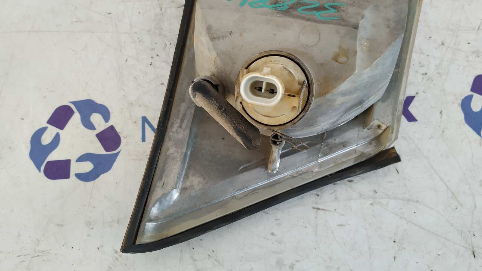Recambio de PILOTO DELANTERO IZQUIERDO para IVECO DAILY CAJA ABIERTA / VOLQUETE 2.3 Diesel CAT F1AE0481A*A referencia OEM IAM 1315106148   - BLANCO 2