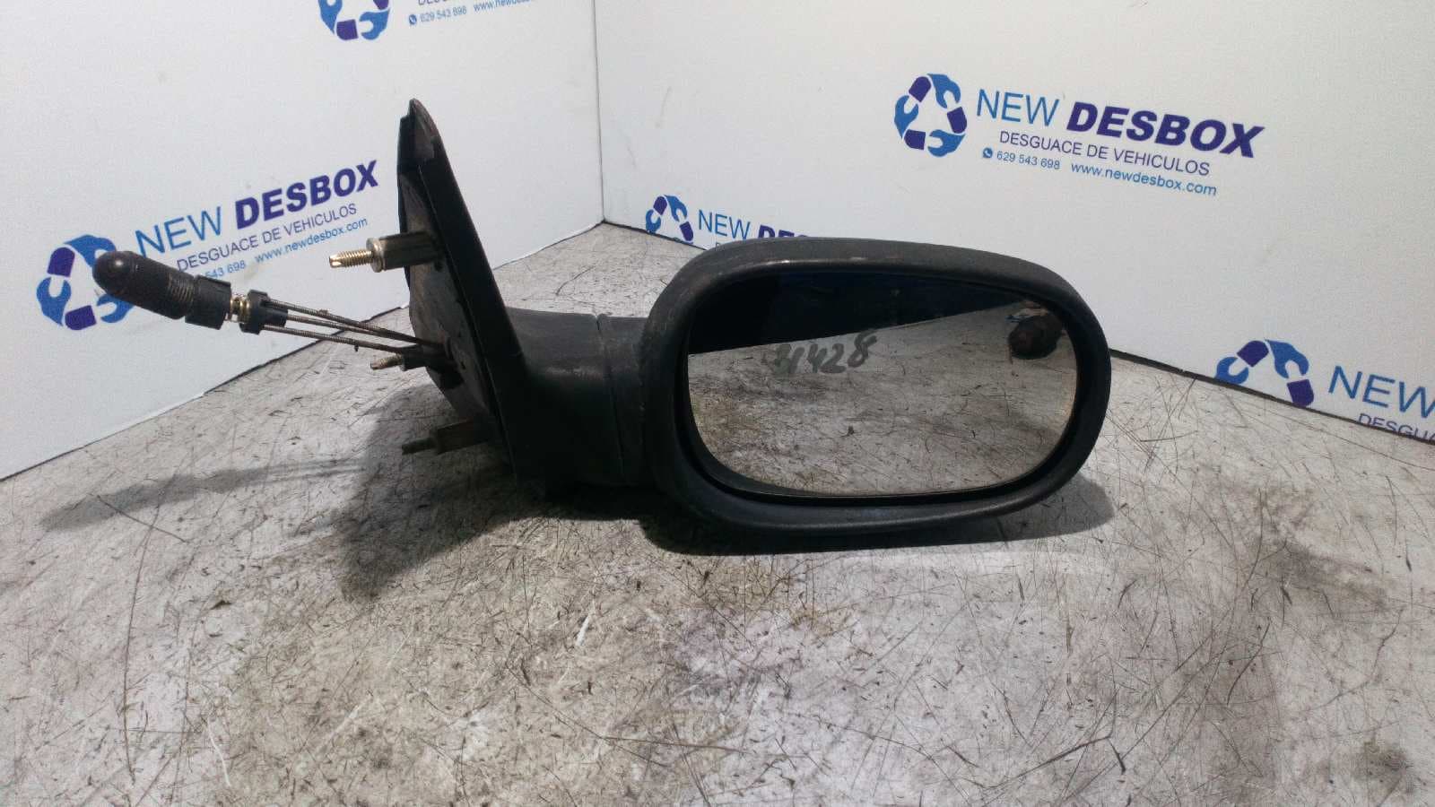Recambio de RETROVISOR DERECHO para RENAULT CLIO I FASE I+II (B/C57) 1.2 D7F730 referencia OEM IAM 2245000   - BLANCO