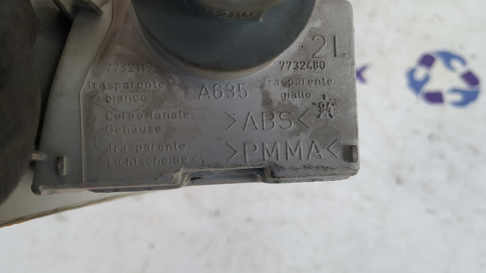 Recambio de PILOTO DELANTERO IZQUIERDO para FIAT PUNTO BERL. (176) referencia OEM IAM 7732119 4