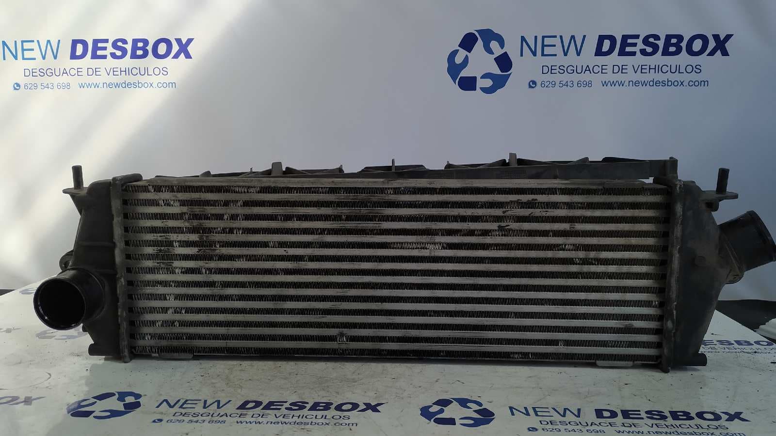 Recambio de INTERCOOLER para OPEL VIVARO FURGÓN/COMBI (07.2006 =>) 2.0 16V CDTI M9R E7 referencia OEM IAM 93854162   - BLANCO