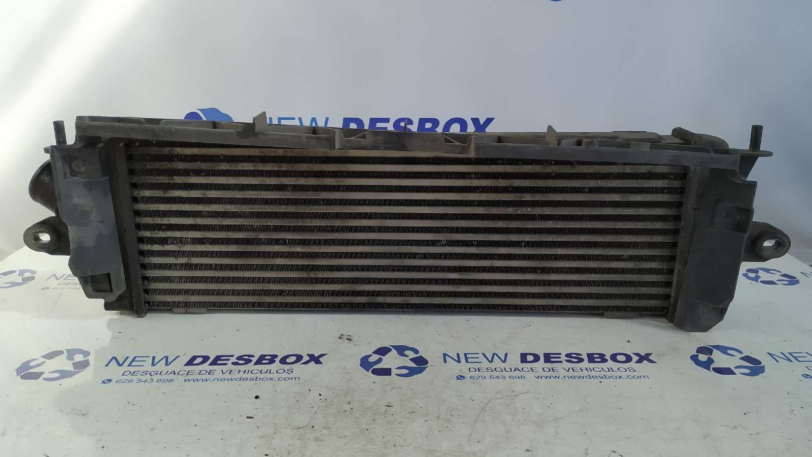 Recambio de INTERCOOLER para OPEL VIVARO FURGÓN/COMBI (07.2006 =>) 2.0 16V CDTI M9R E7 referencia OEM IAM 93854162   - BLANCO 2